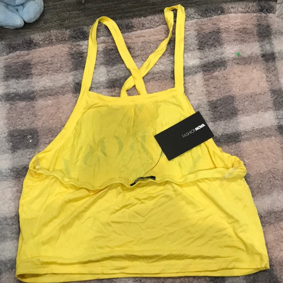 Fashion nova Halter - Picture 3 of 3